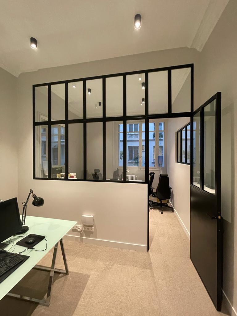 Réalisation d’une verrière avec porte Réalisation d'une verrière avec porte