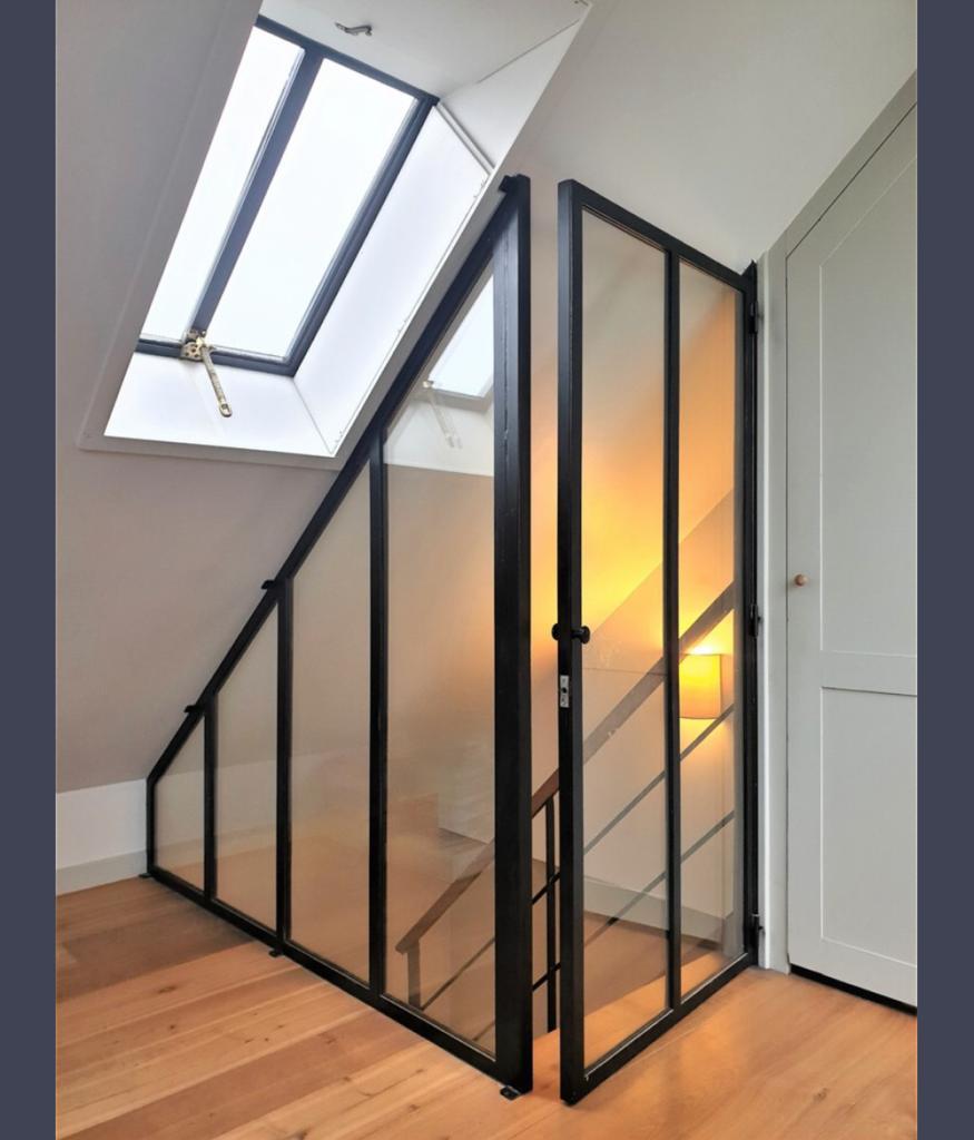 Verrière avec porte Verrière avec porte